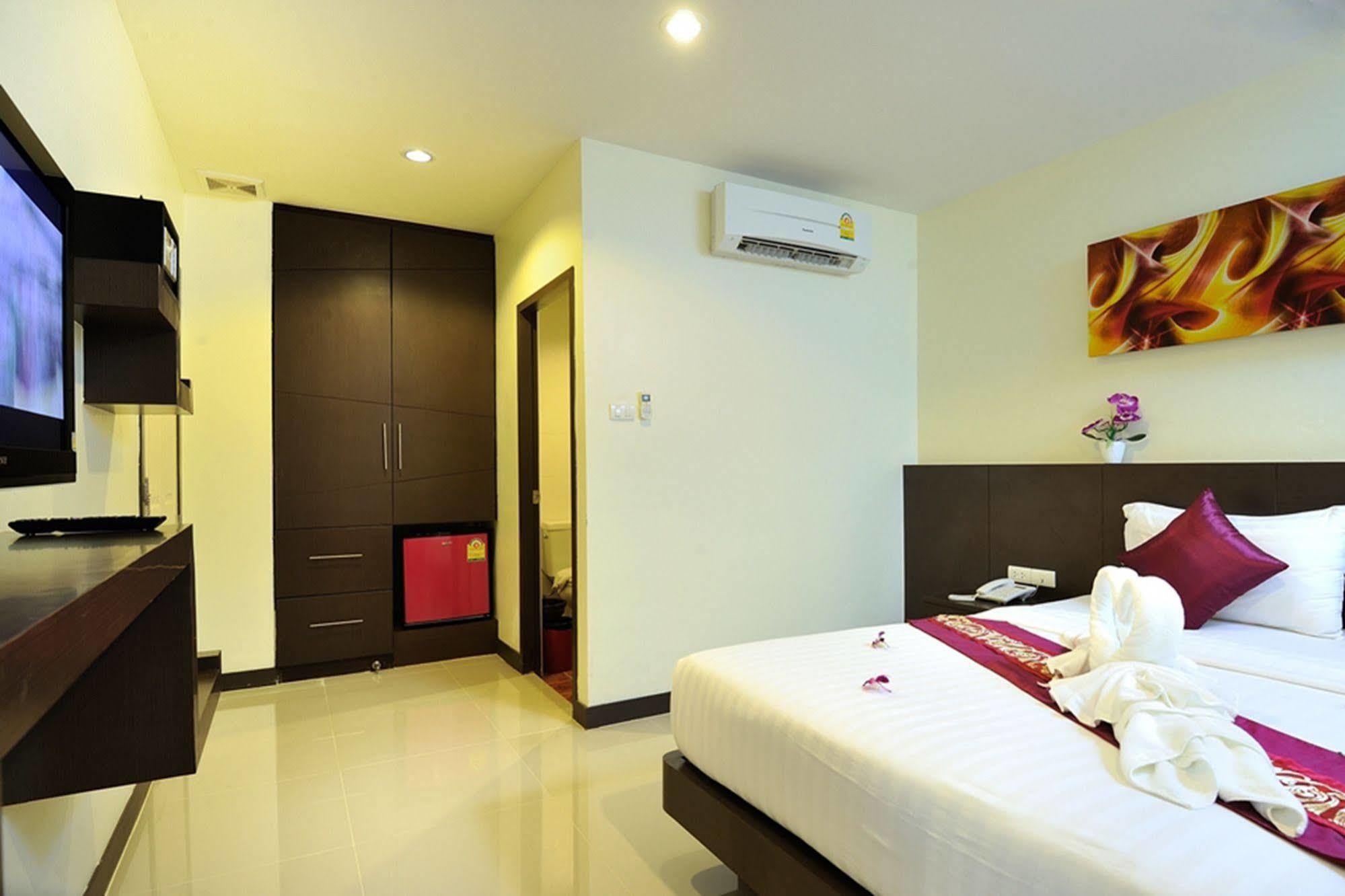 Pimrada Hotel Patong Dış mekan fotoğraf